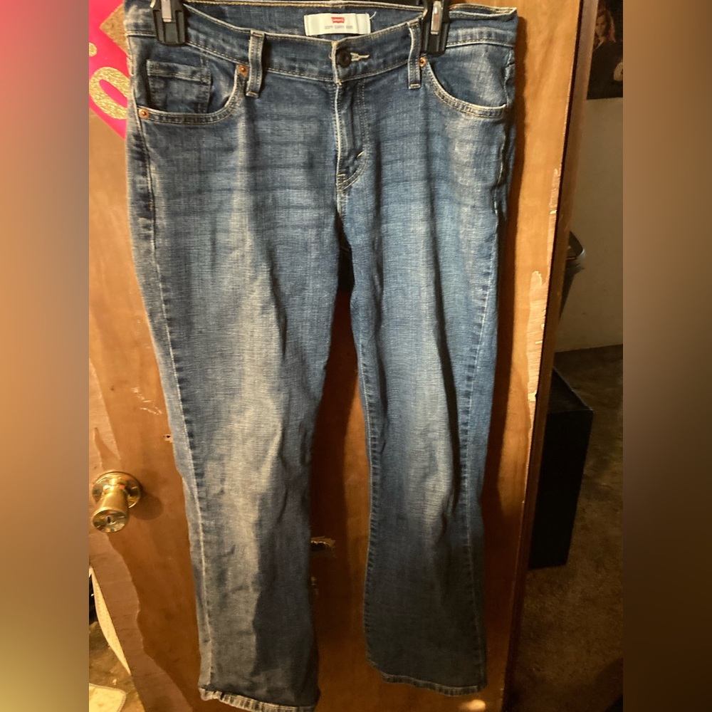Ladies Levi jeans